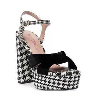 Black and White Houndstooth Platform Sandals